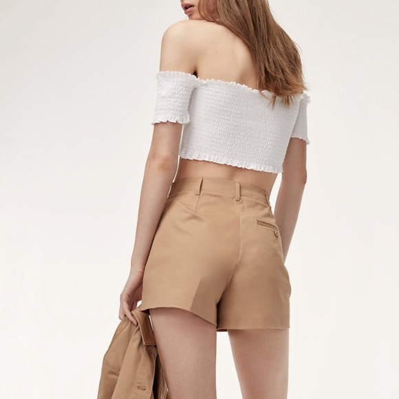 🌼 Aritzia Sunday Best Meriliese Shorts - Picture 2 of 5